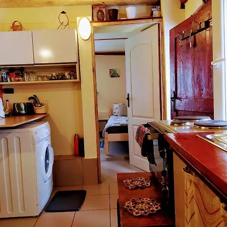 Authentic Guest In The Heart Of студио с изглед към царевец Διαμέρισμα
