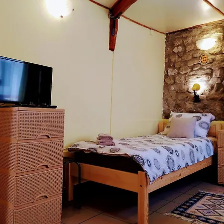 Authentic Guest In The Heart Of студио с изглед към царевец Διαμέρισμα