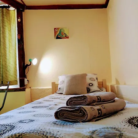 Authentic Guest In The Heart Of студио с изглед към царевец Διαμέρισμα Βελίκο Τίρνοβο