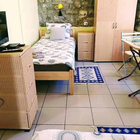 Authentic Guest In The Heart Of студио с изглед към царевец Διαμέρισμα Βελίκο Τίρνοβο